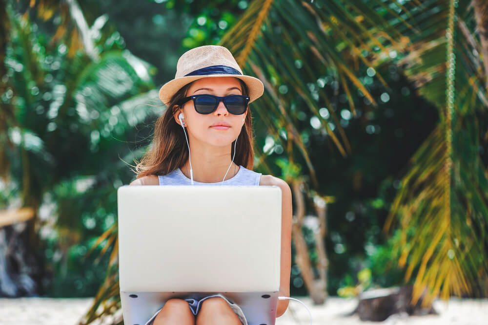 how to be a digital nomad